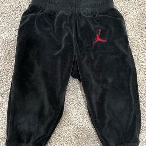Jordan velour pants